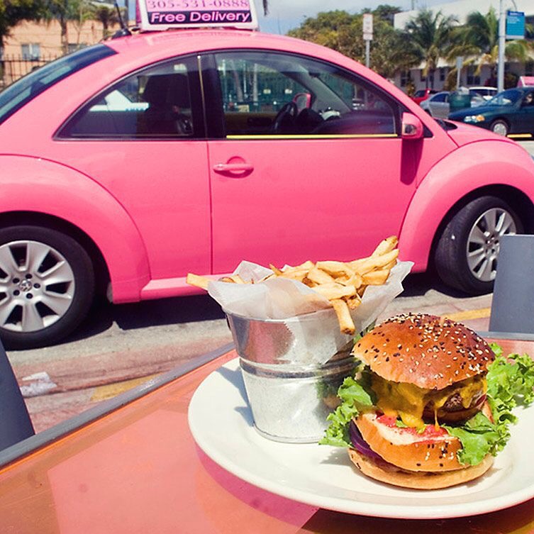 Burger Miami - Big pink